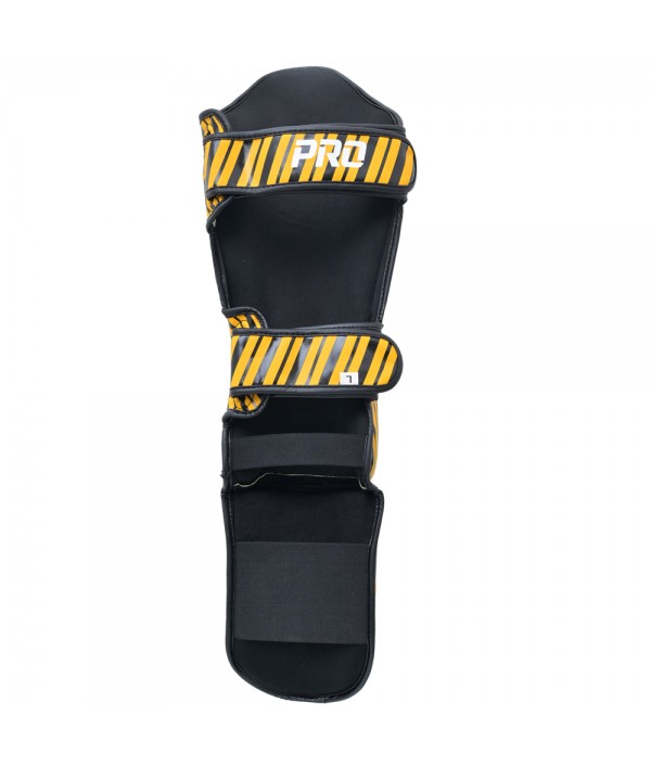 Muay Thai Shin in step